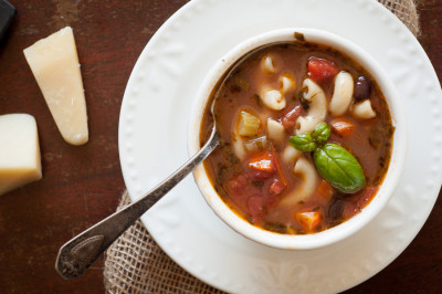 Minestrone Soup | FoodsOfOurLives.com