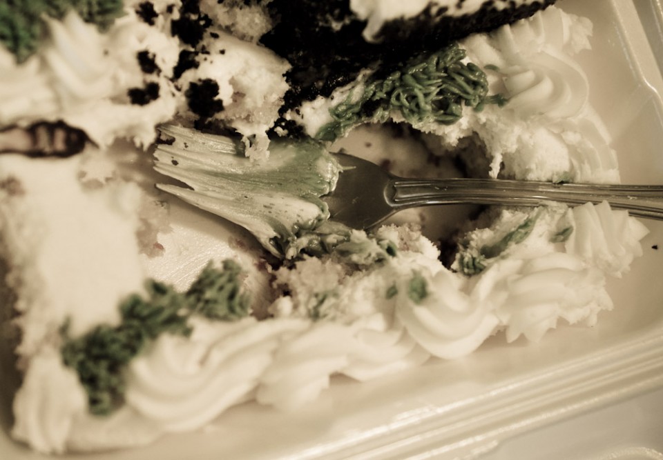 how to eat leftover cake