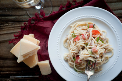Spaghetti with White Wine Cream Sauce and Vegetables | FoodsOfOurLives.com